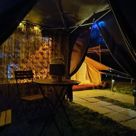 Tente Mongole " O Reves Atypiques" Bouce  Eksteriør bilde